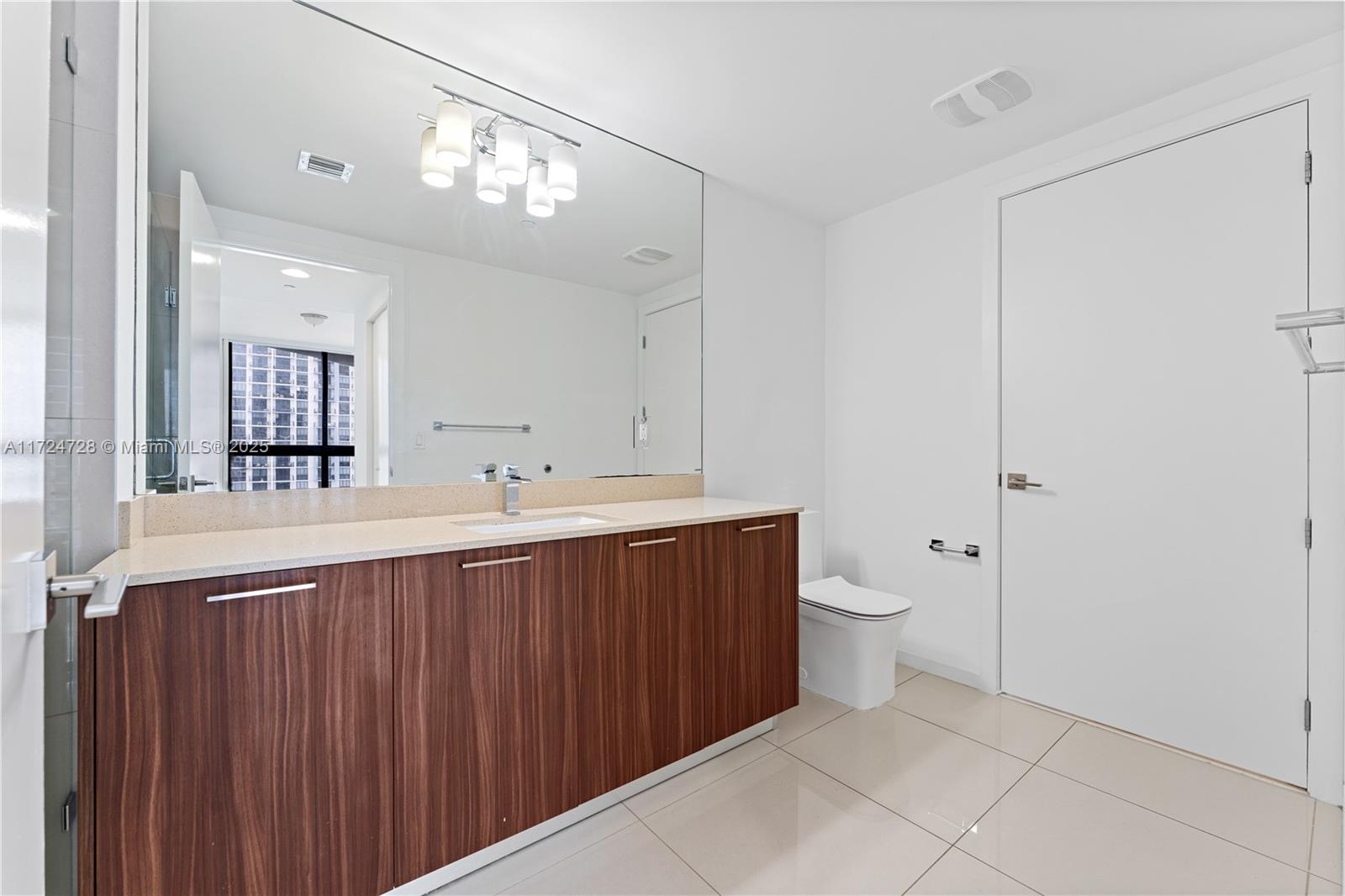 5300 Paseo Blvd 805 Property Photo 16