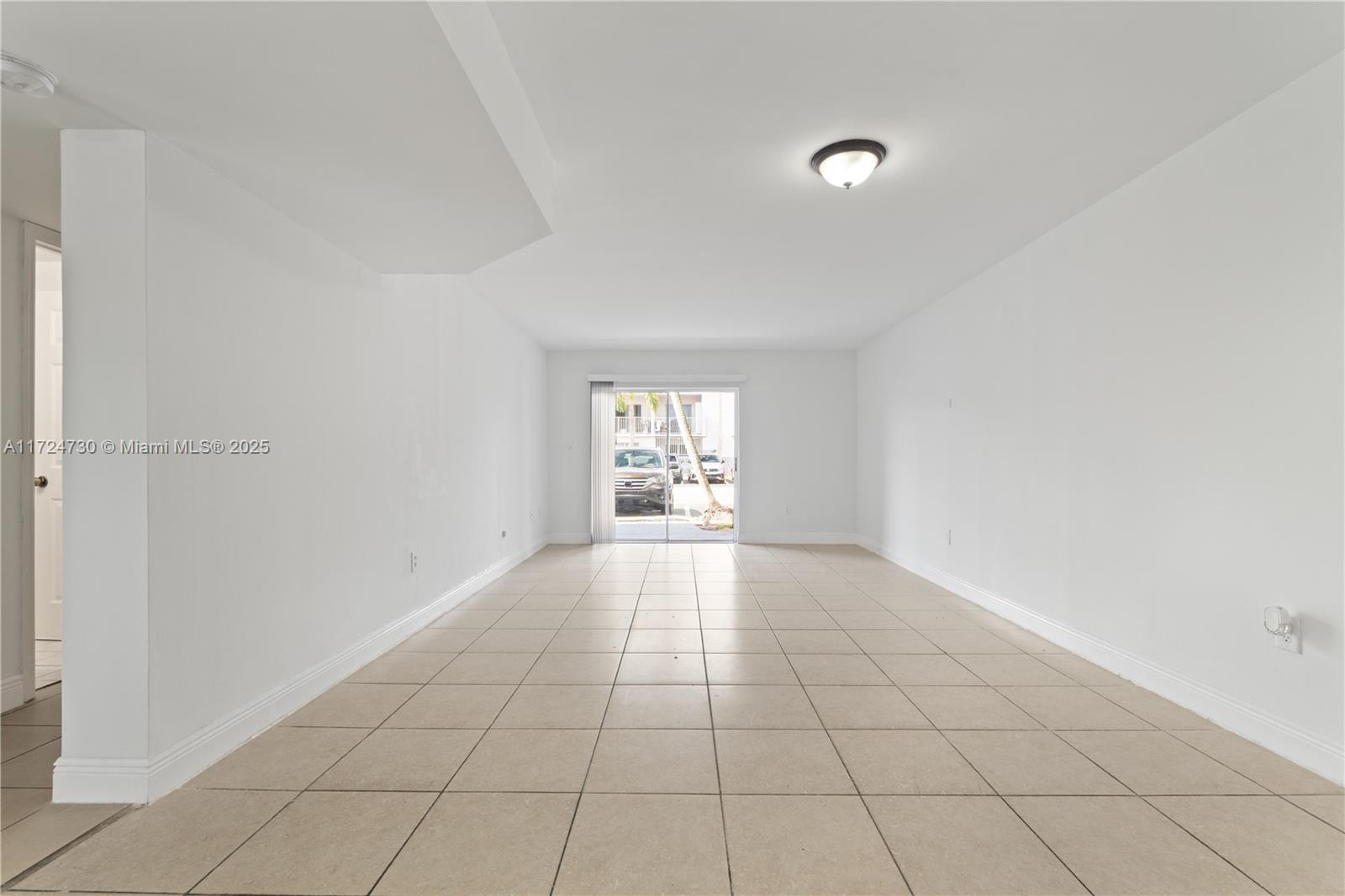 2660 W 76th St 106 Property Photo 4