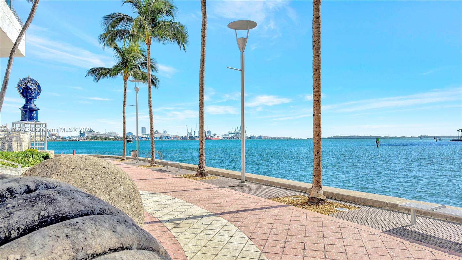 335 S Biscayne Blvd 2905 Property Photo 20