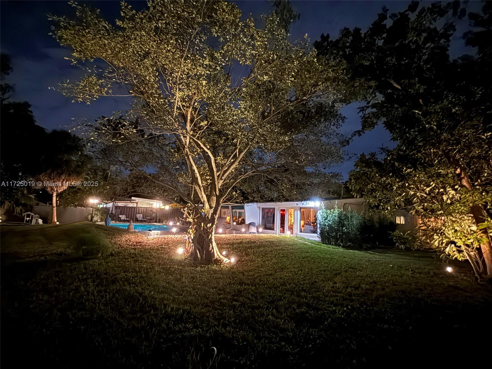 12500 Alamanda Dr Property Photo 13
