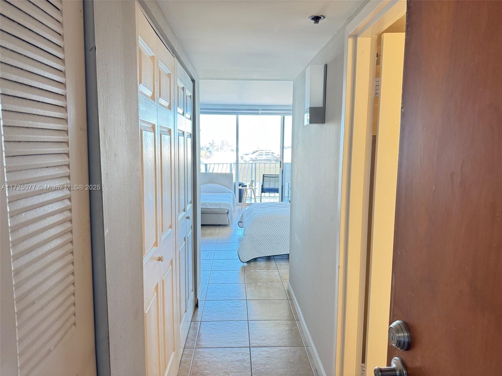 7601 E Treasure Dr 512 Property Photo 19