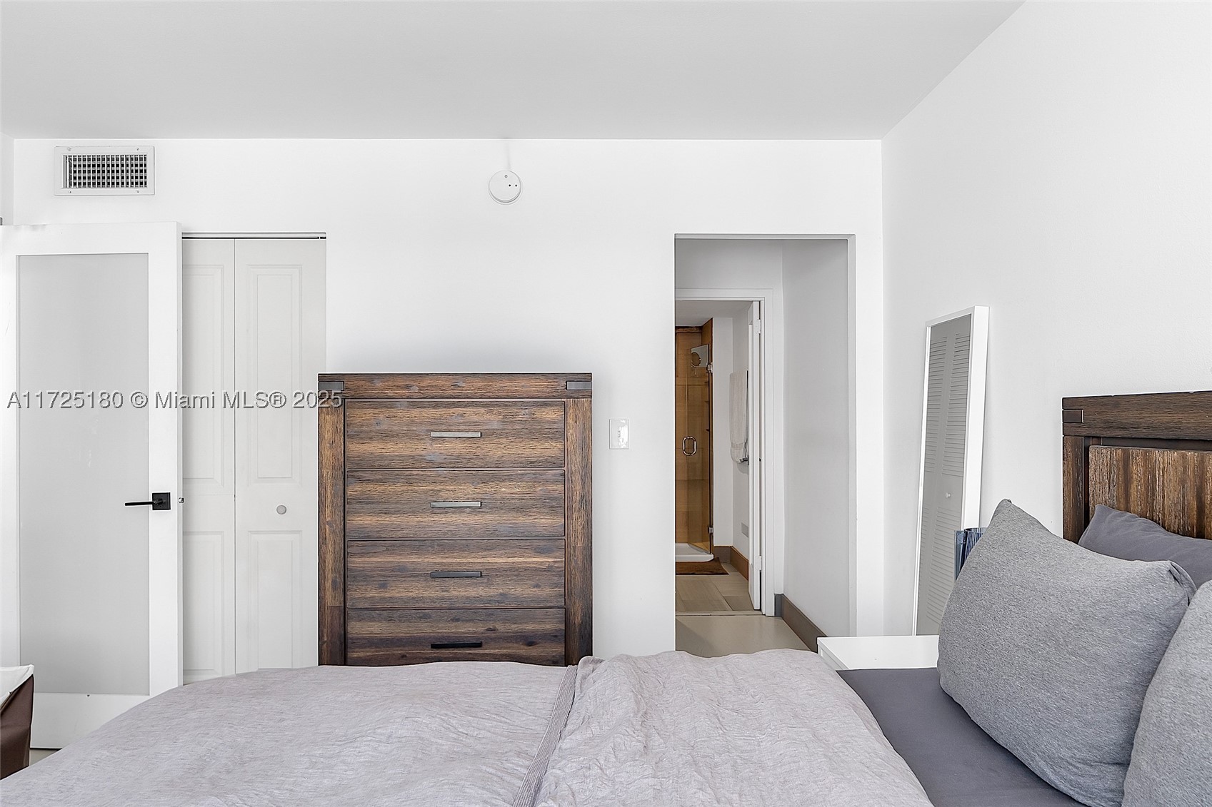 1025 Alton Rd 602 Property Photo 7