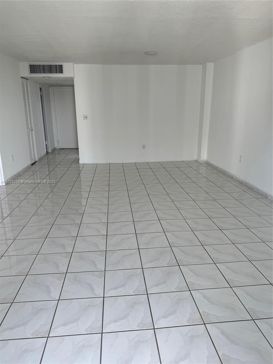 5701 Collins Ave 1011 Property Photo 34