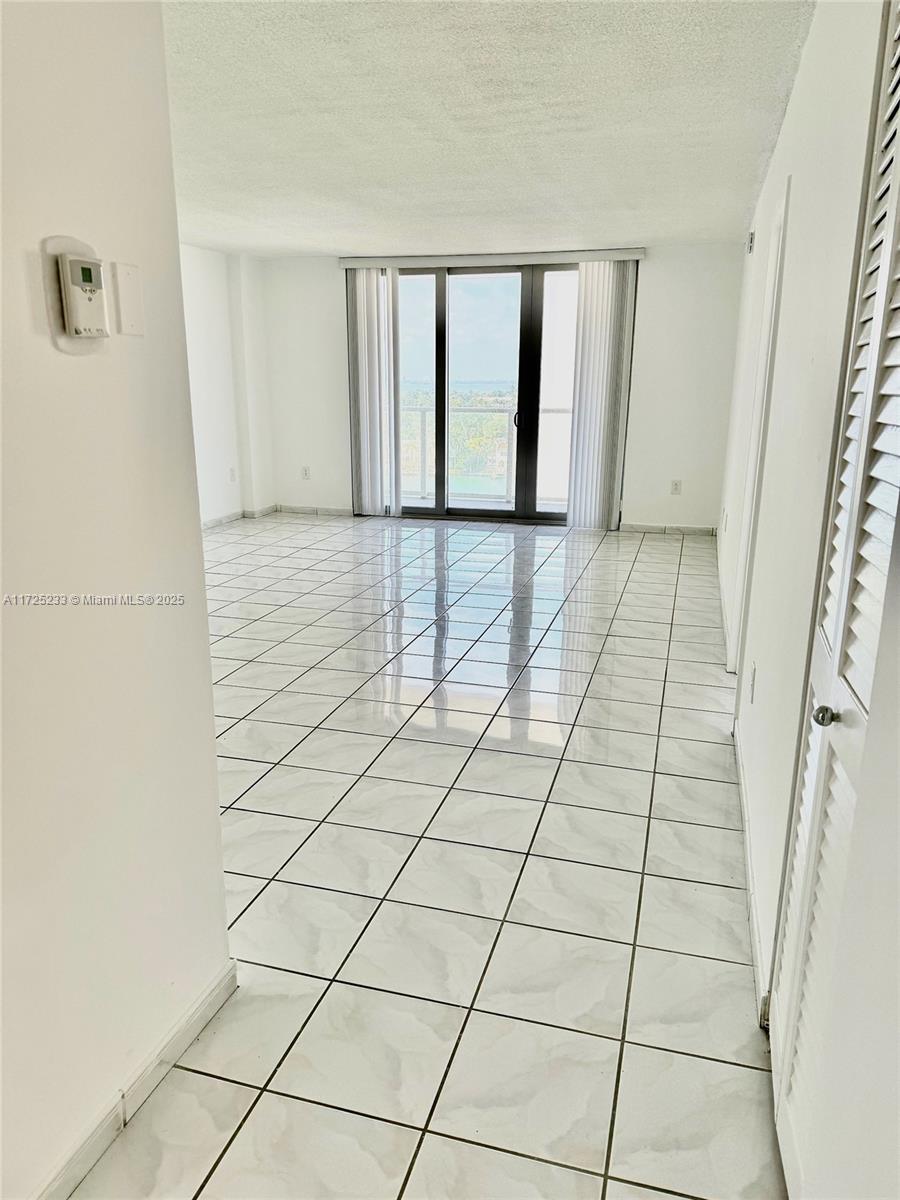 5701 Collins Ave 1011 Property Photo 5