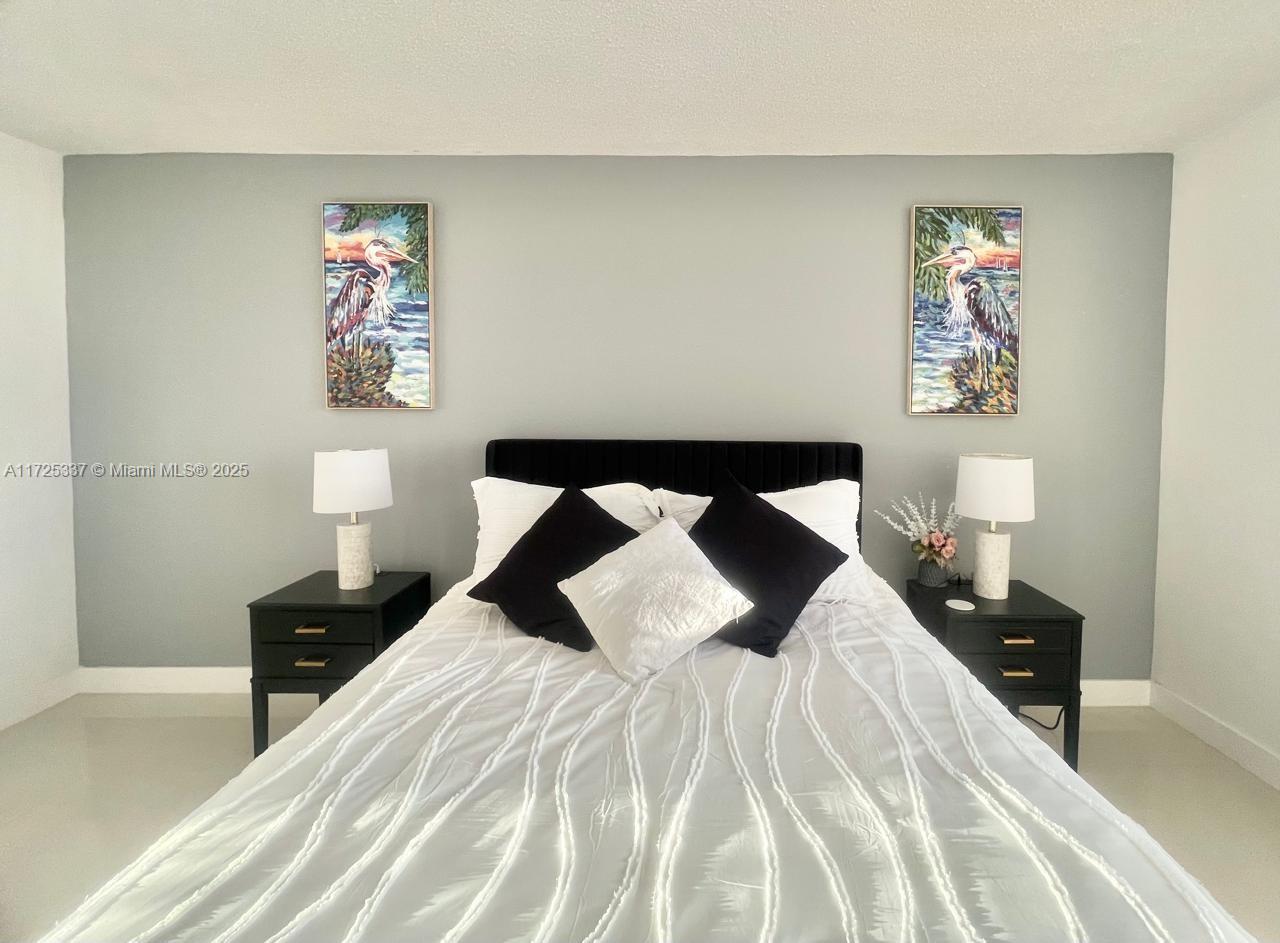 2030 S Ocean Dr 903 Property Photo 9
