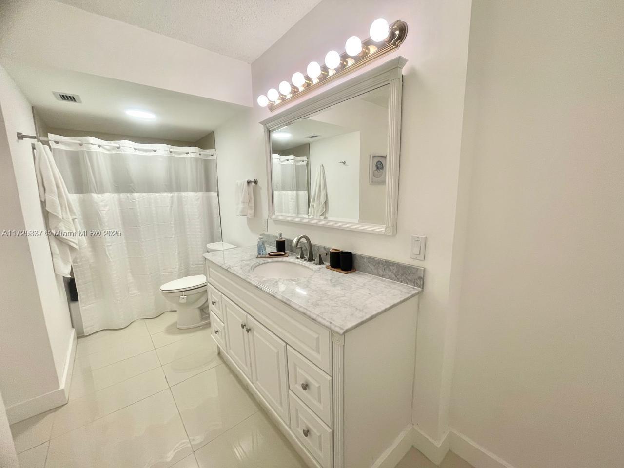 2030 S Ocean Dr 903 Property Photo 10