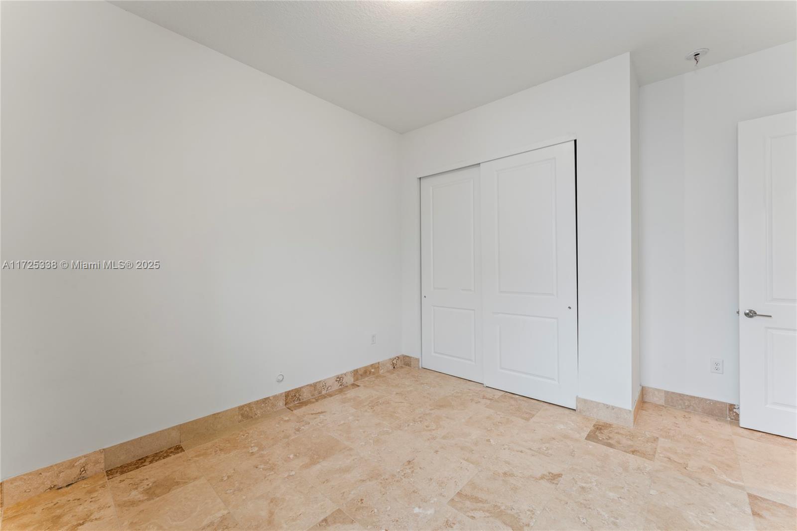 17564 Sw 41st St Property Photo 16