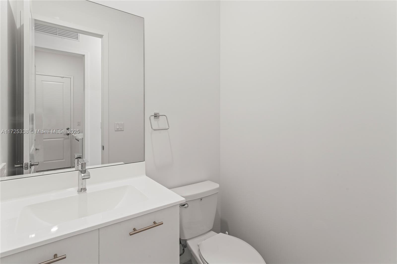 17564 Sw 41st St Property Photo 26