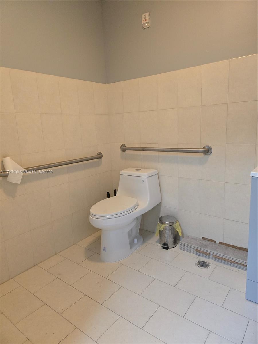3408 W 84th St 208 Property Photo 10