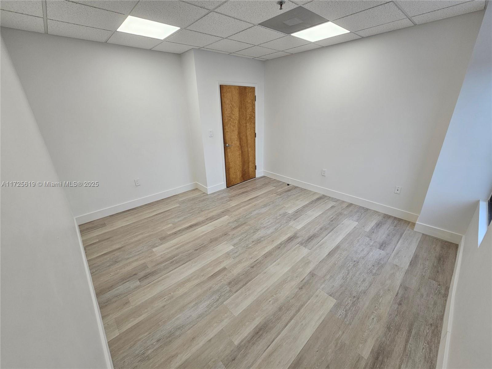 12550 Biscayne Blvd 800-4 Property Photo 2