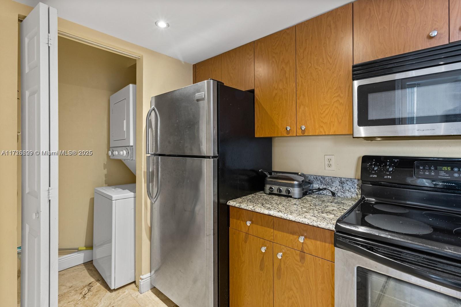 770 Claughton Island Dr Ph21 Property Photo 12