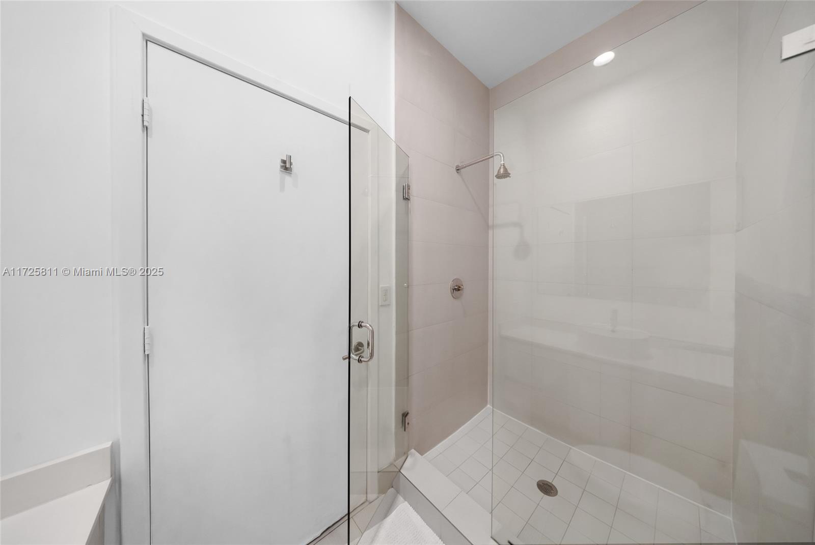 2600 E Hallandale Beach Blvd T3304 Property Photo 21