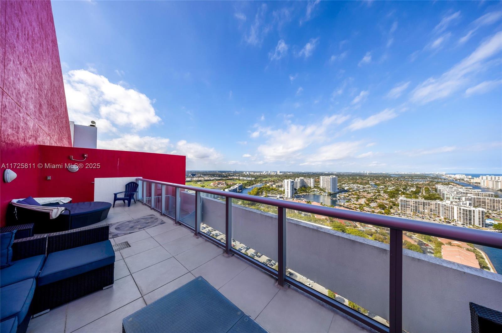 2600 E Hallandale Beach Blvd T3304 Property Photo 25