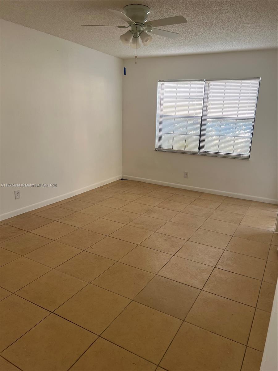 2339 Linton Ridge Cir E9 Property Photo 5