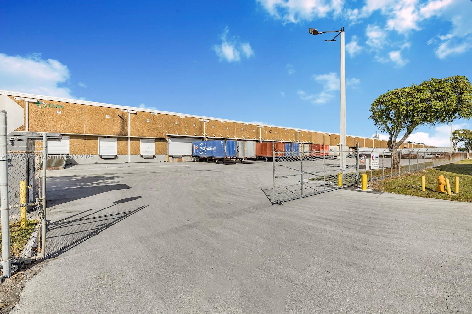 12300 Nw 32nd Ave Suite 5 Property Photo 1
