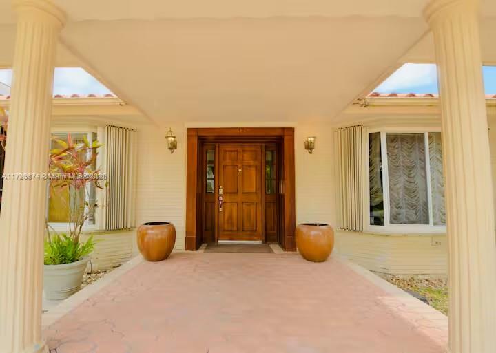 12 Isla Bahia Dr Property Photo 3