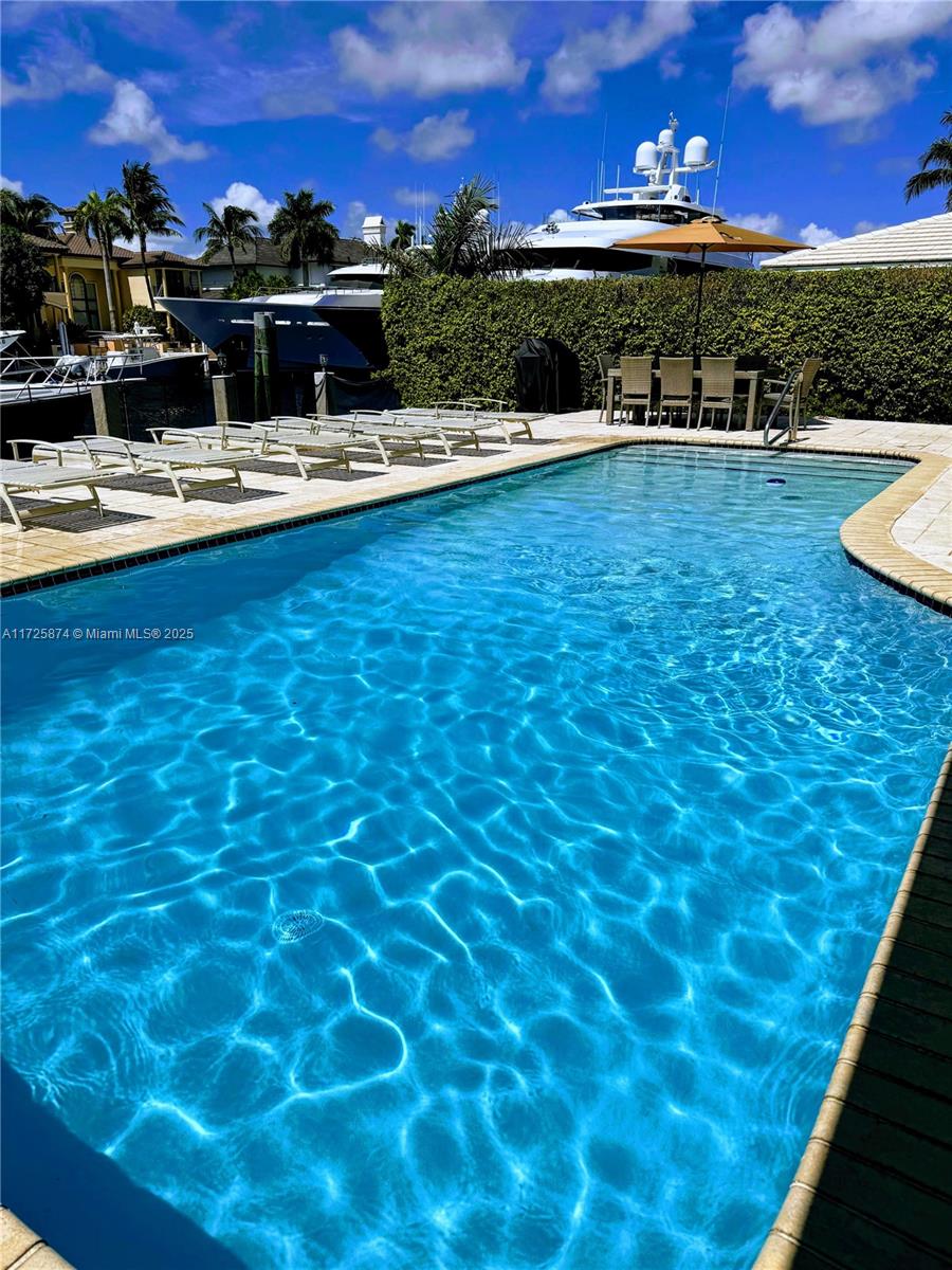 12 Isla Bahia Dr Property Photo 4