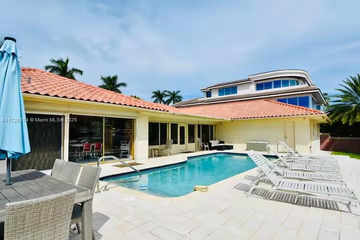 12 Isla Bahia Dr Property Photo 8