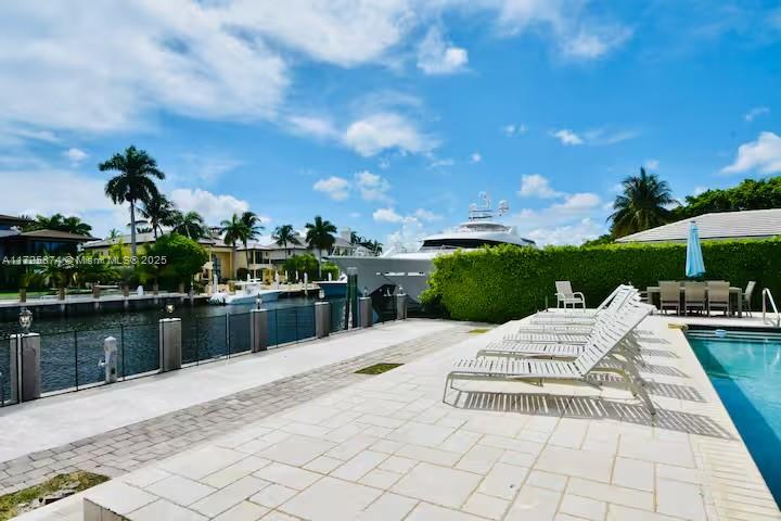 12 Isla Bahia Dr Property Photo 9