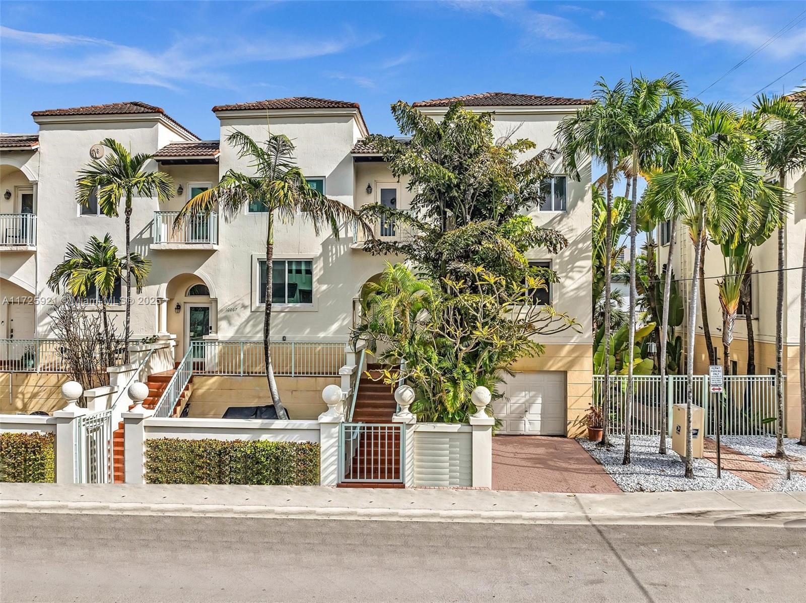 10065 Bay Harbor Ter Property Photo 1