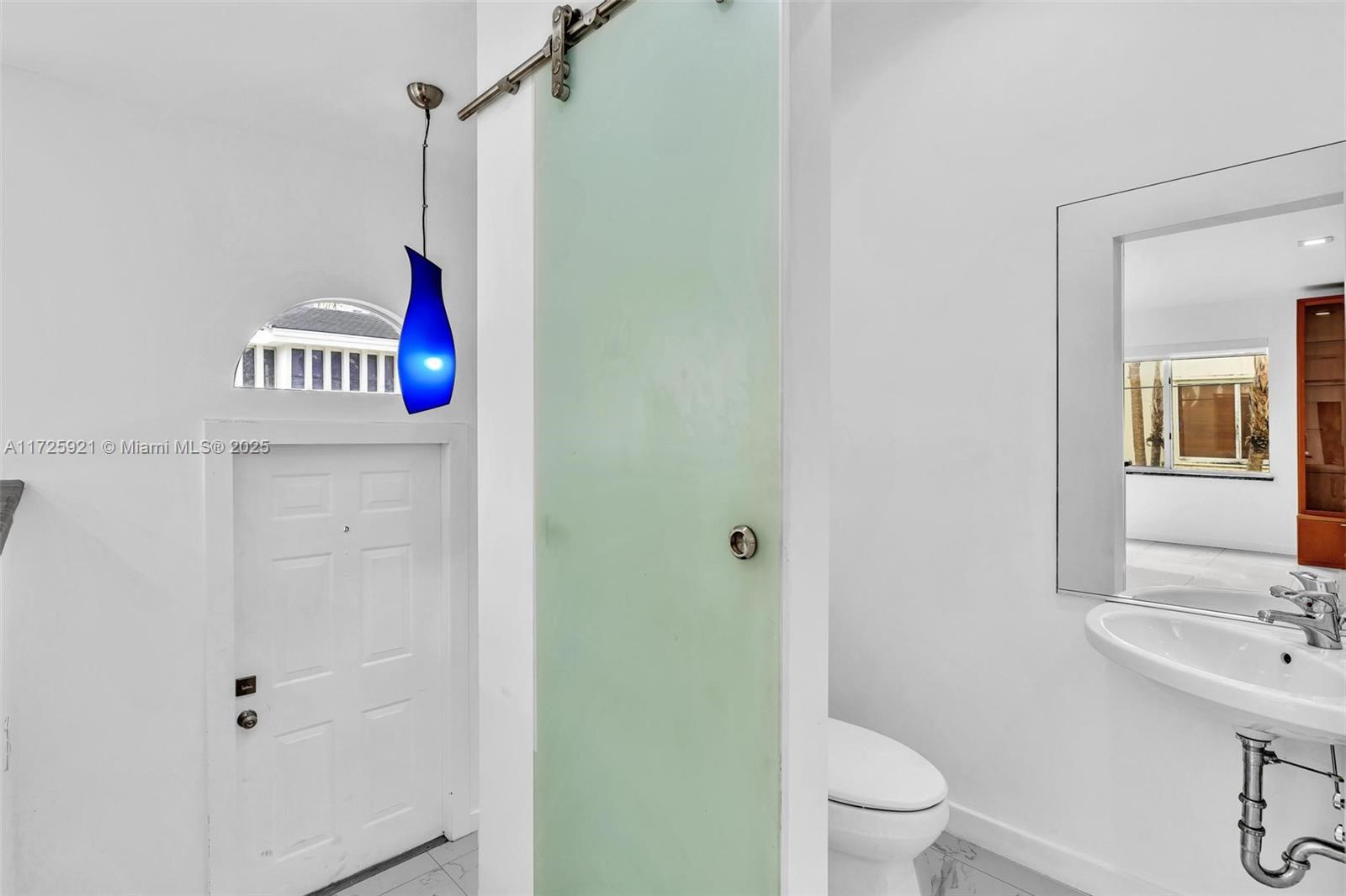 10065 Bay Harbor Ter Property Photo 10