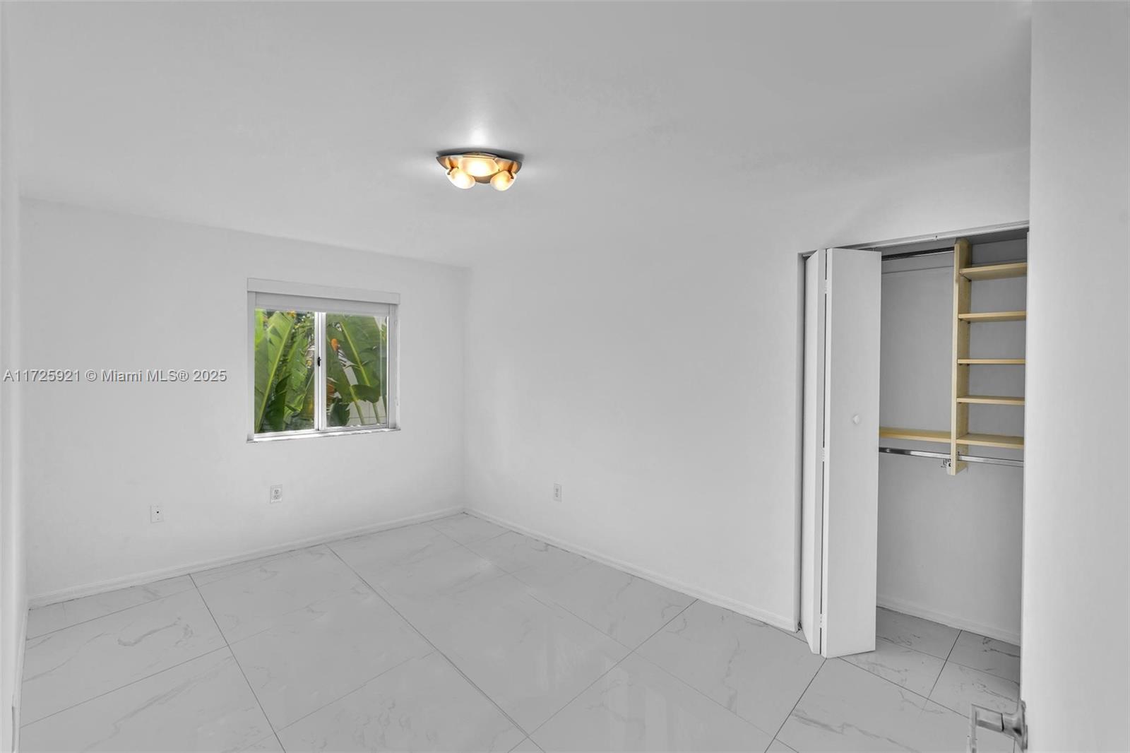 10065 Bay Harbor Ter Property Photo 24