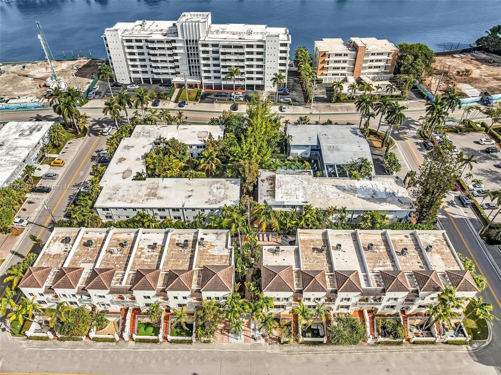 10065 Bay Harbor Ter Property Photo 40