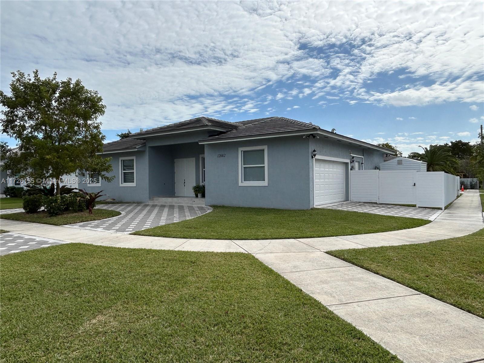 12682 Sw 224th St Property Photo 4