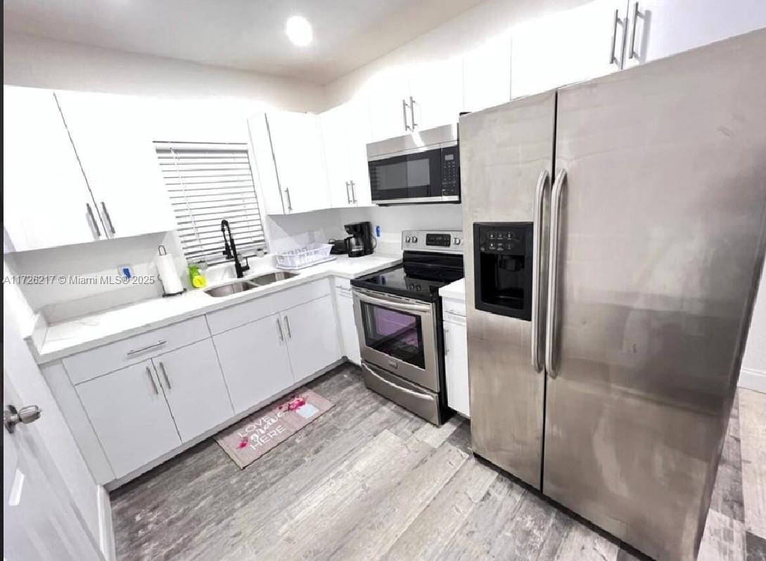 1741 Nw 68th Ter Property Photo 4