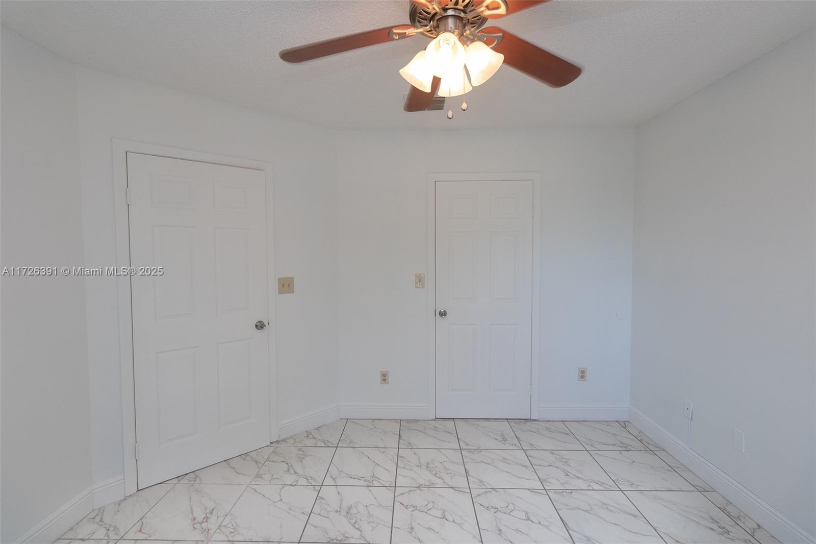 18304 Nw 68th Ave L Property Photo 13