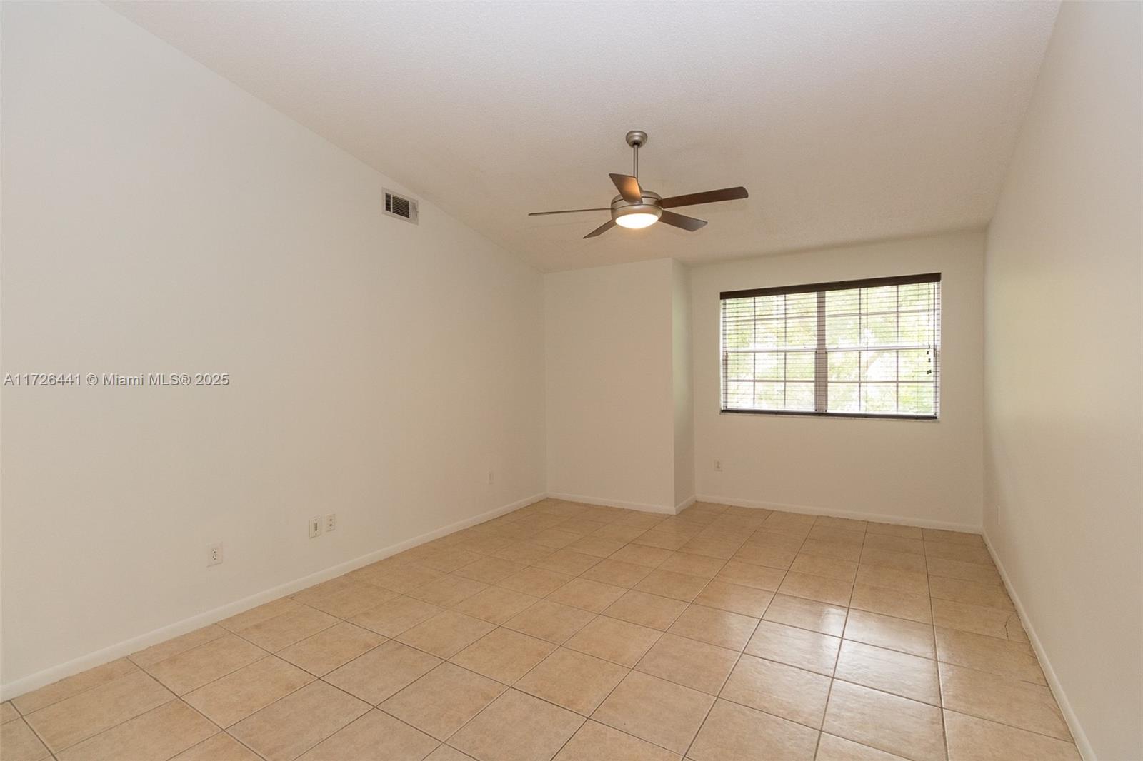 18328 Nw 68th Ave P Property Photo 8