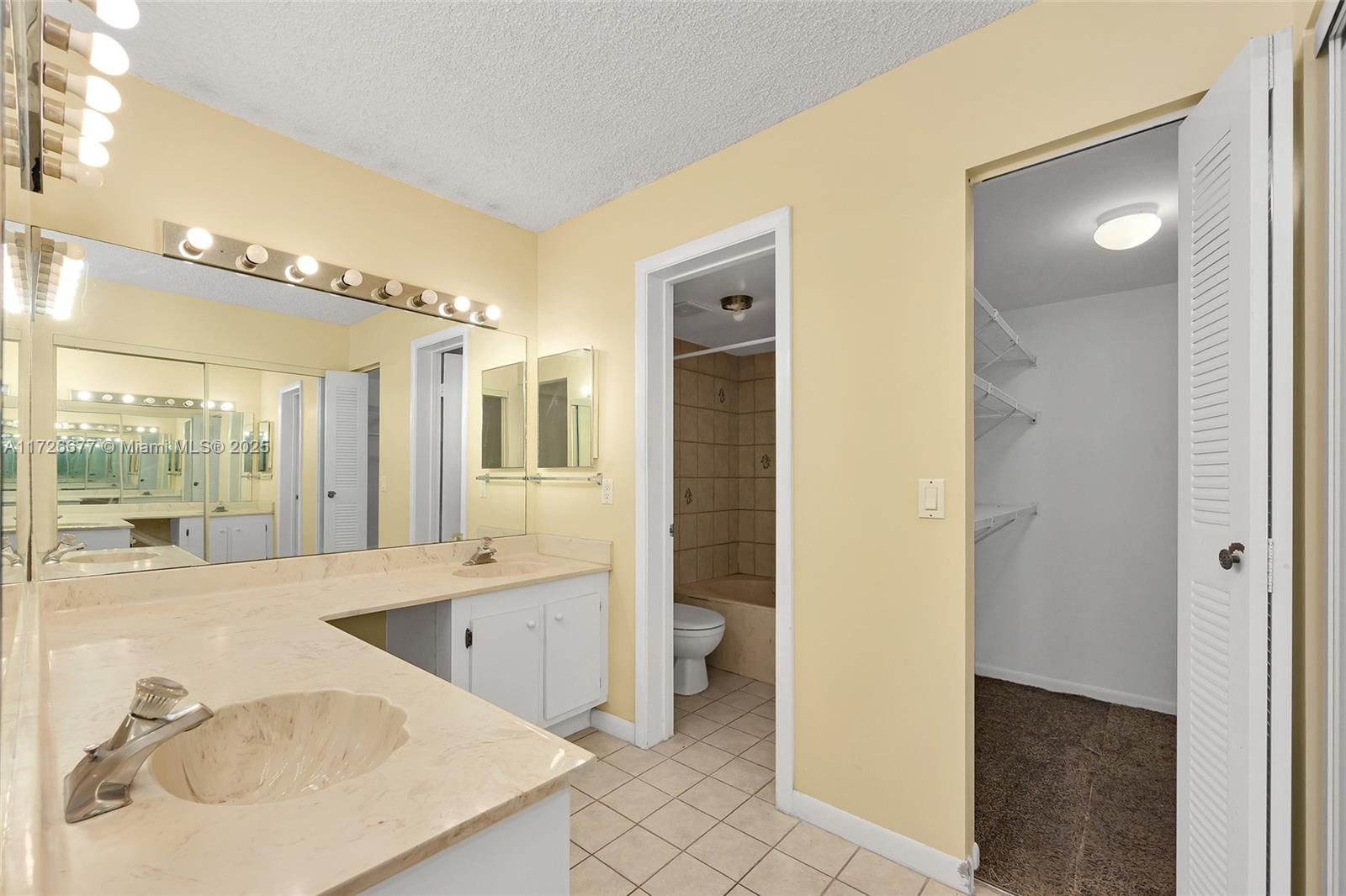 3545 Magellan Cir 351-5 Property Photo 17