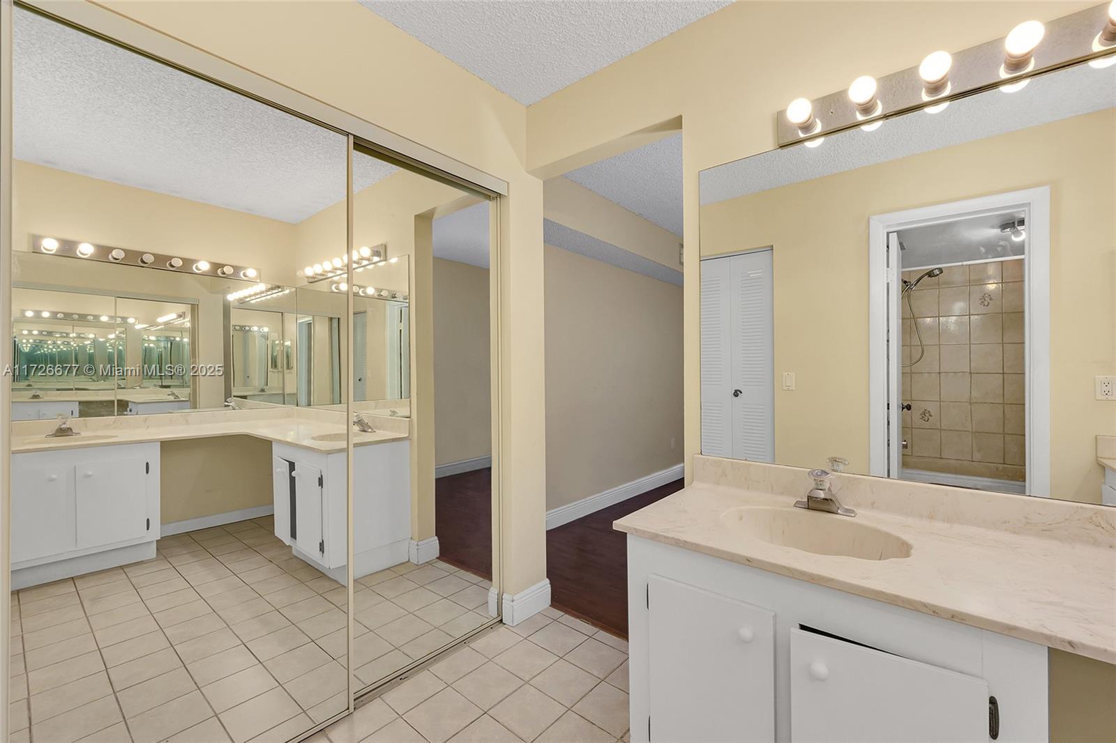 3545 Magellan Cir 351-5 Property Photo 18