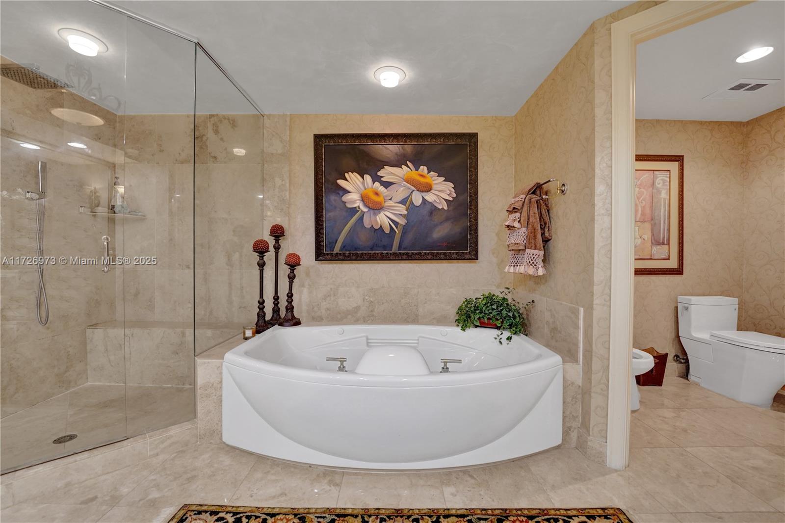 20201 E Country Club Dr 1203 Property Photo 44