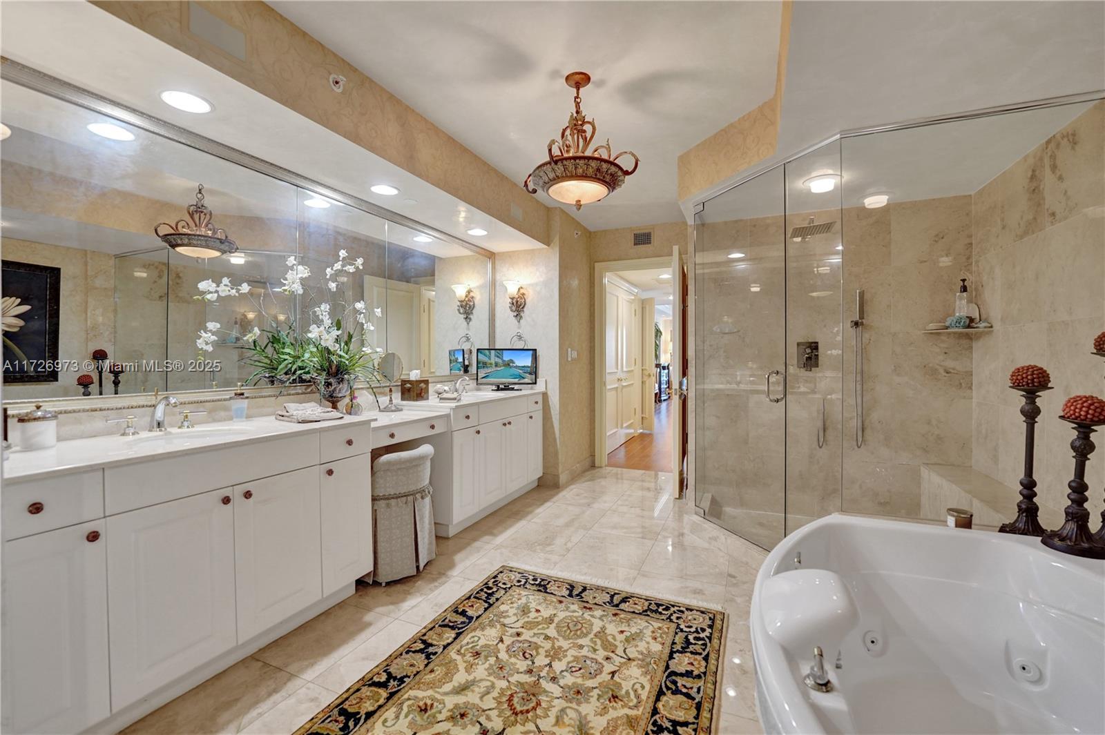 20201 E Country Club Dr 1203 Property Photo 45