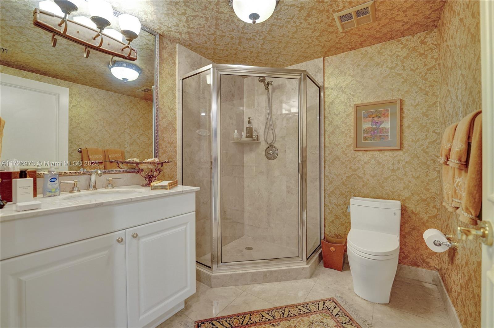 20201 E Country Club Dr 1203 Property Photo 60