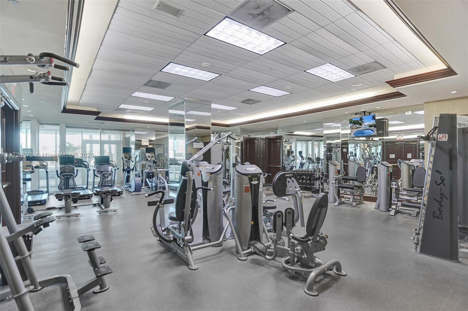 20201 E Country Club Dr 1203 Property Photo 73