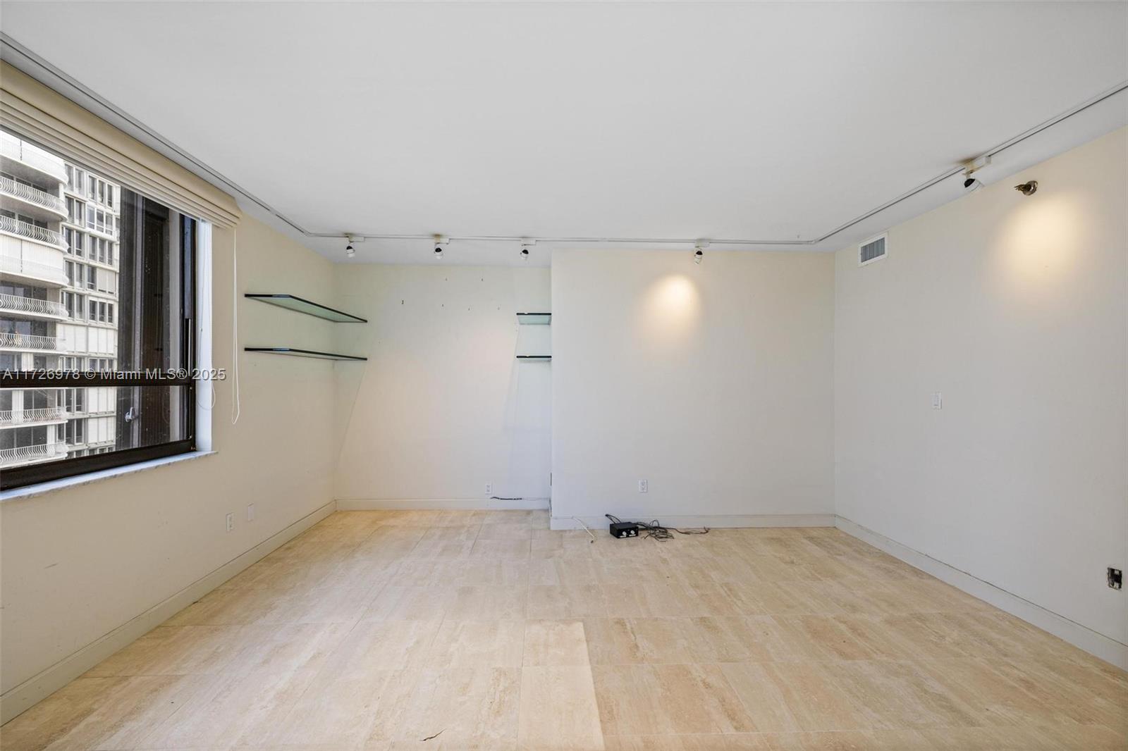 10175 Collins Ave 502 Property Photo 15