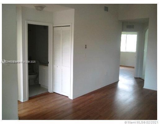 2650 Se 12th Pl 204 Property Photo 2