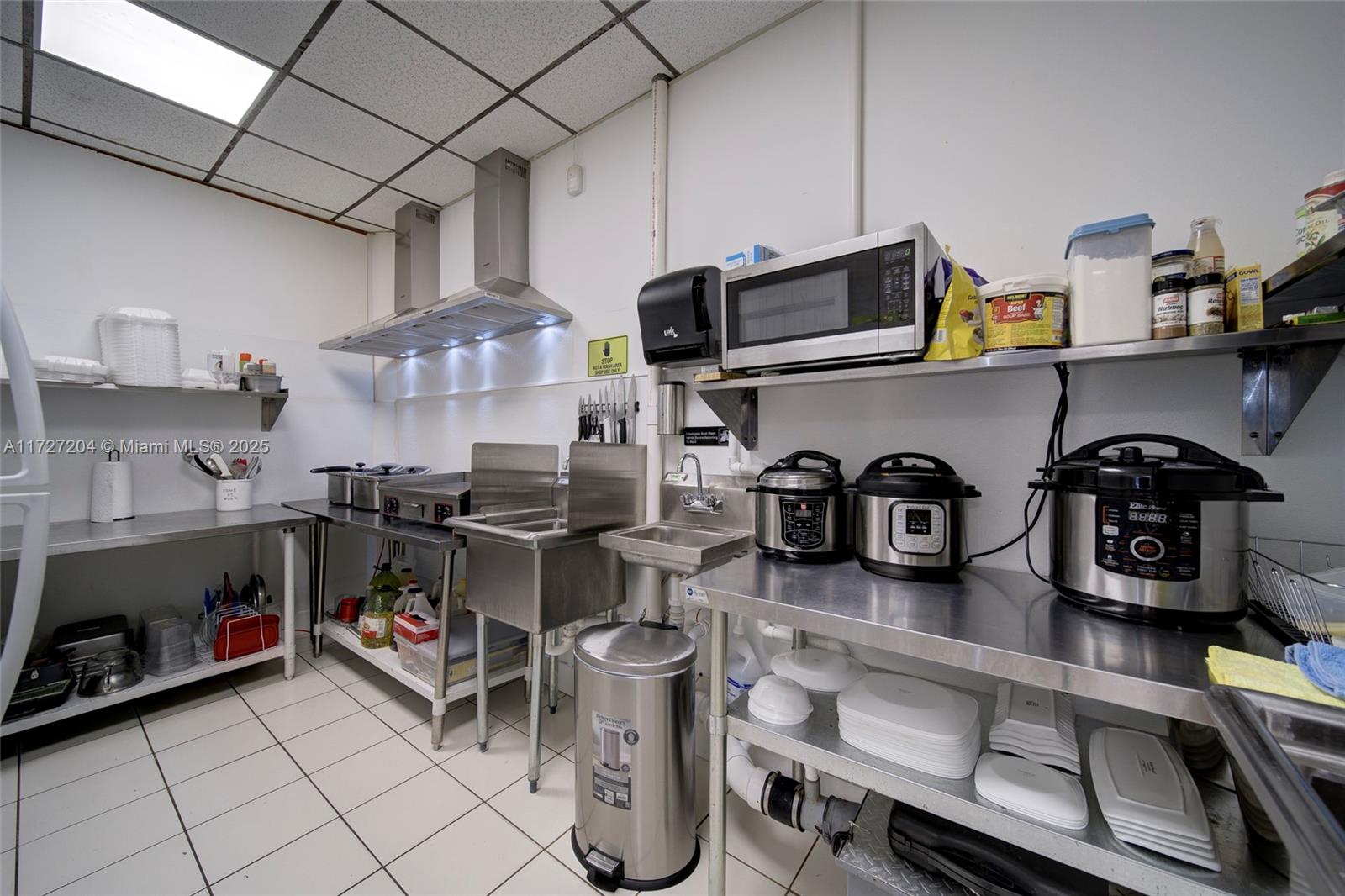 Office Cafe For Sale On 27 Ave Property Photo 2