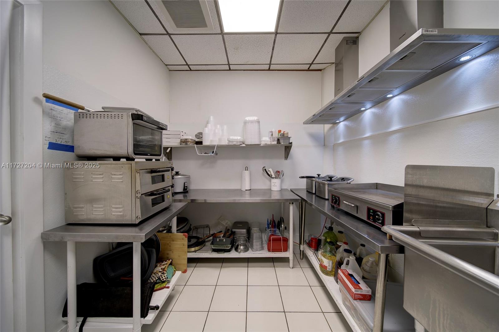 Office Cafe For Sale On 27 Ave Property Photo 3