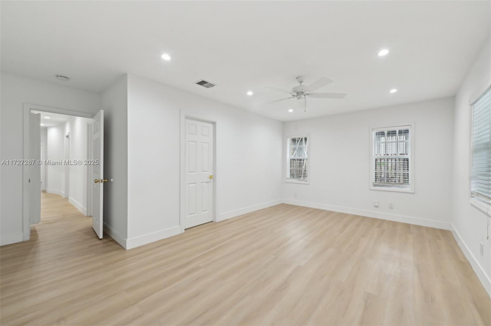 299 S Biscayne River Dr Property Photo 20