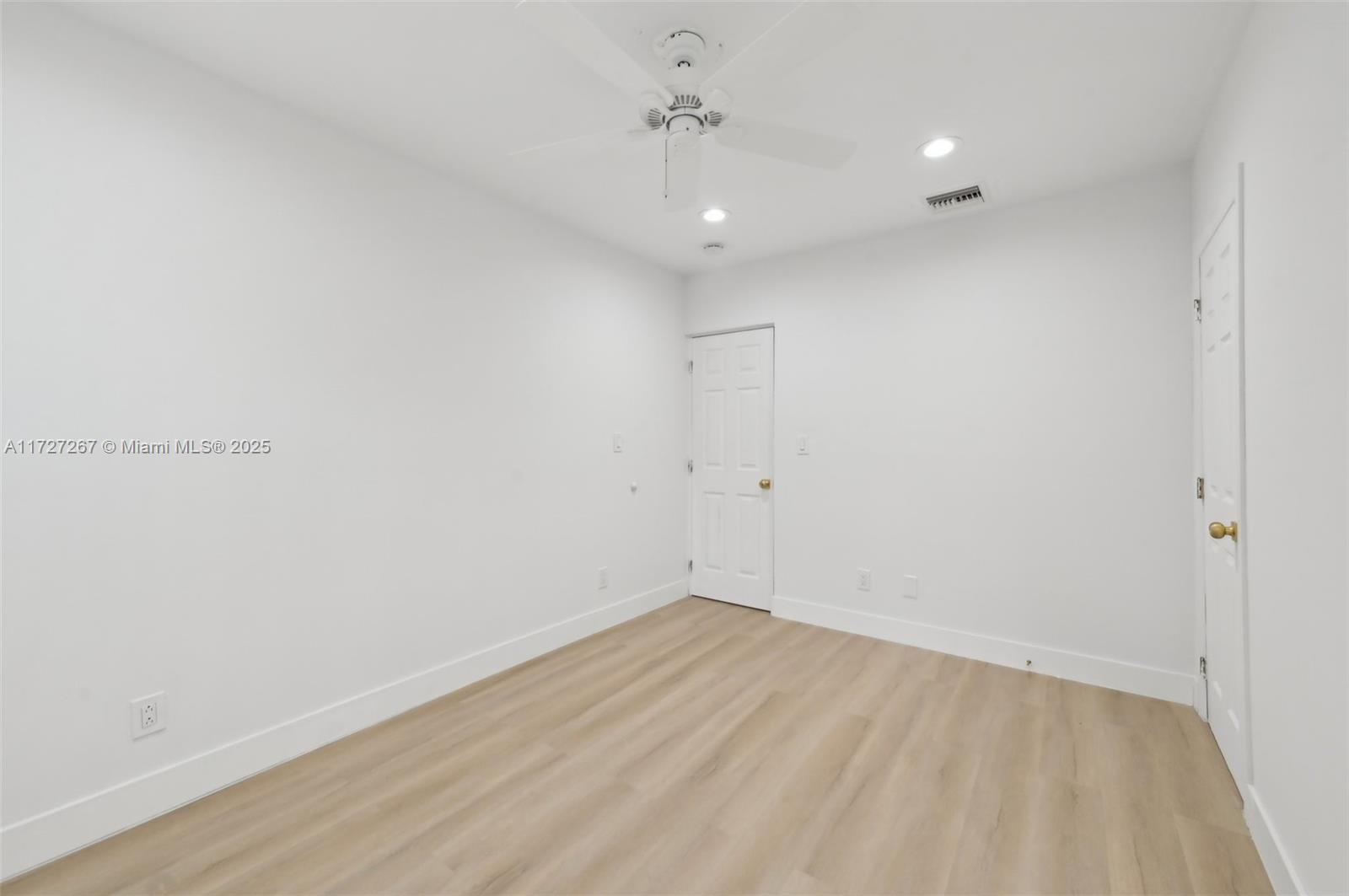 299 S Biscayne River Dr Property Photo 26