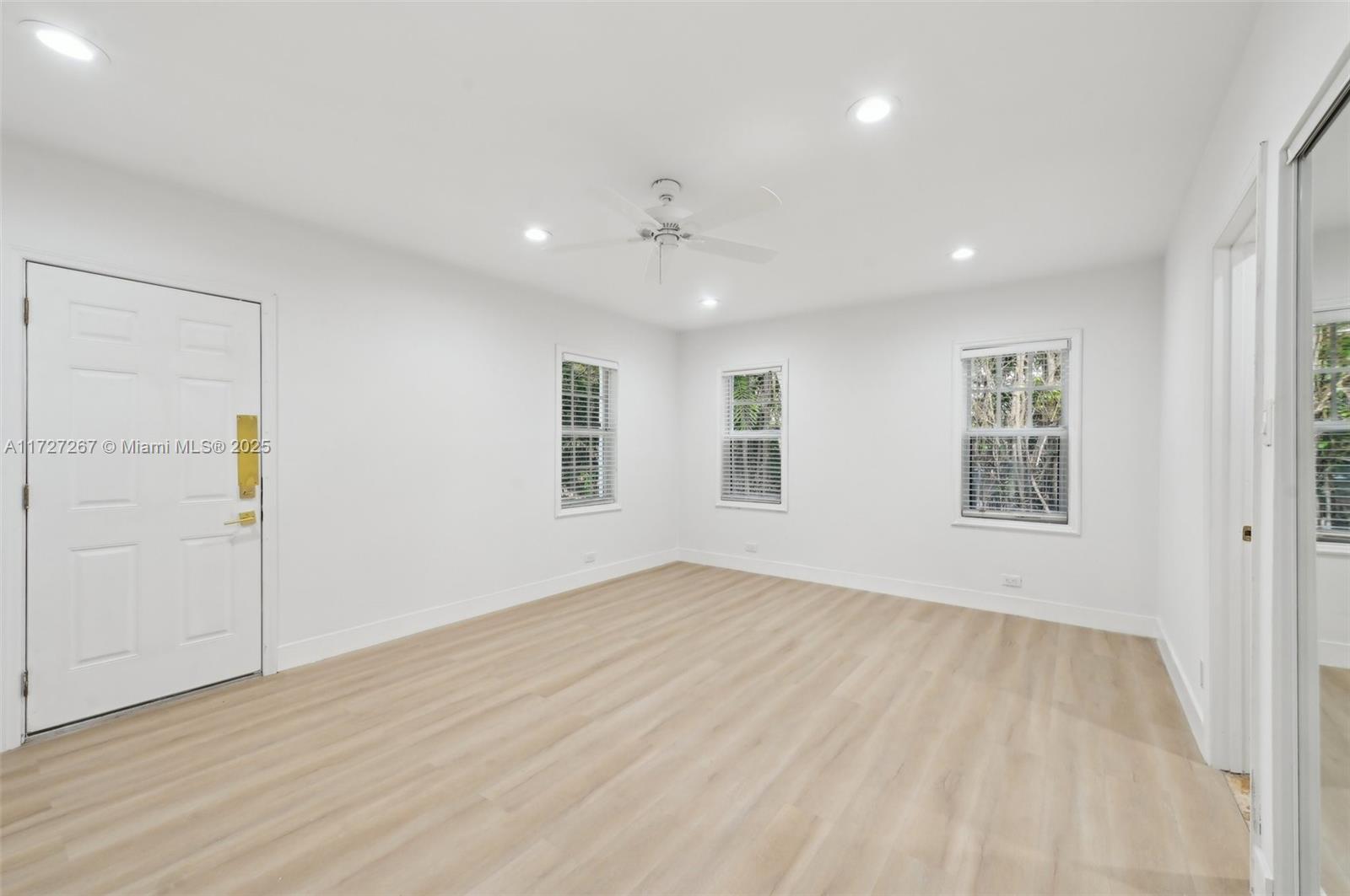 299 S Biscayne River Dr Property Photo 28