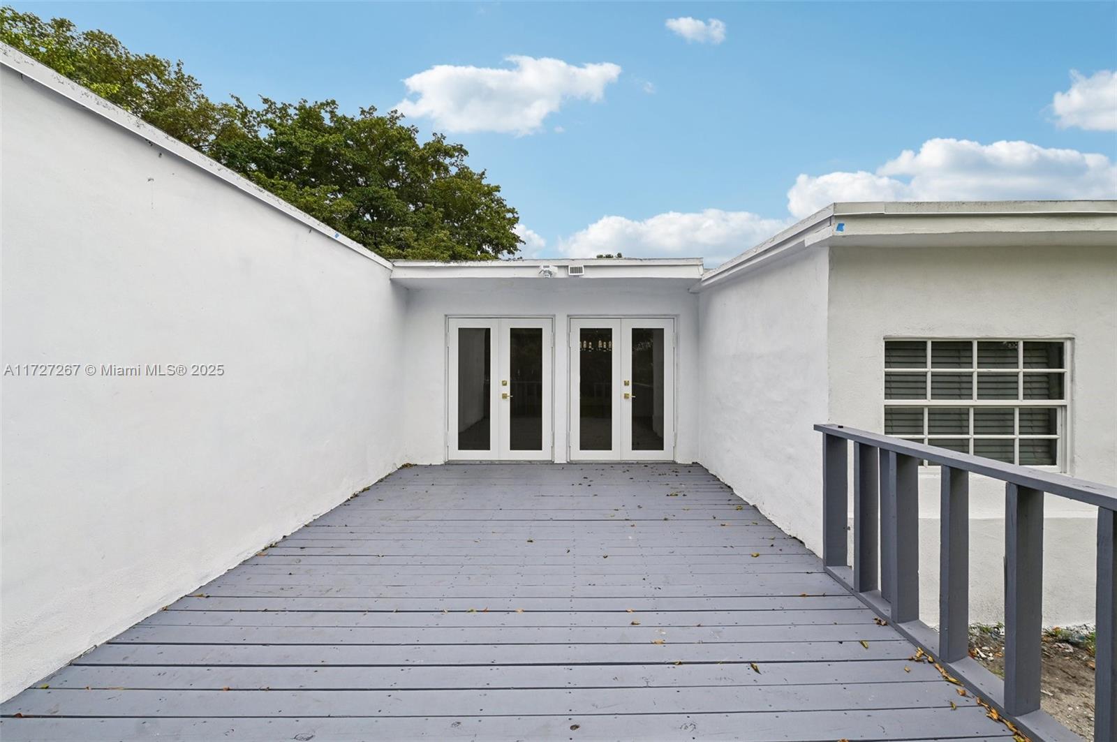 299 S Biscayne River Dr Property Photo 32
