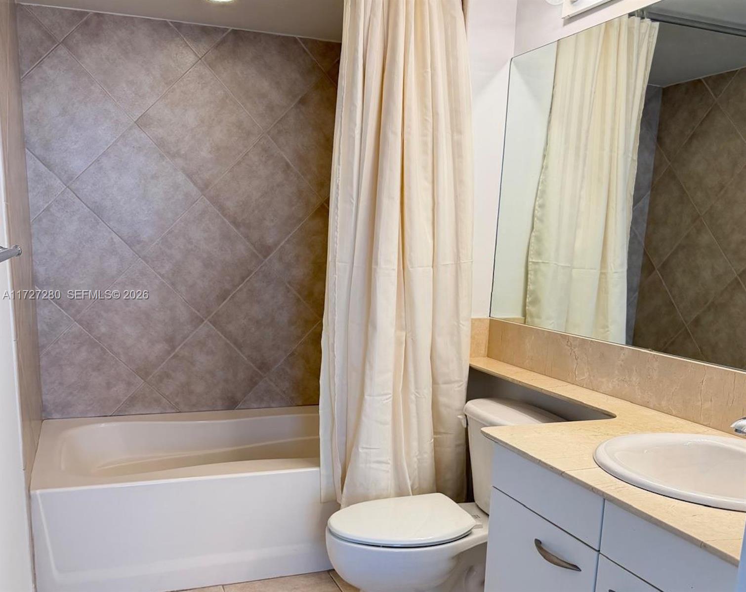 2080 S Ocean Dr 502 Property Photo 27