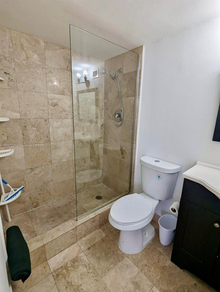 17021 N Bay Rd 805 Property Photo 14