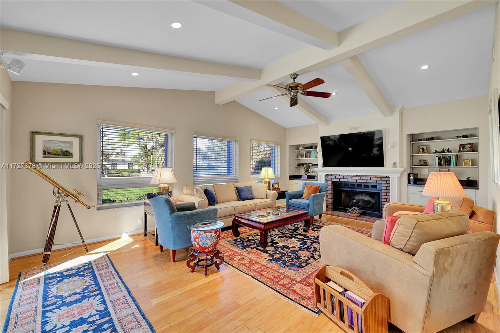 444 Glenbrook Dr Property Photo 14