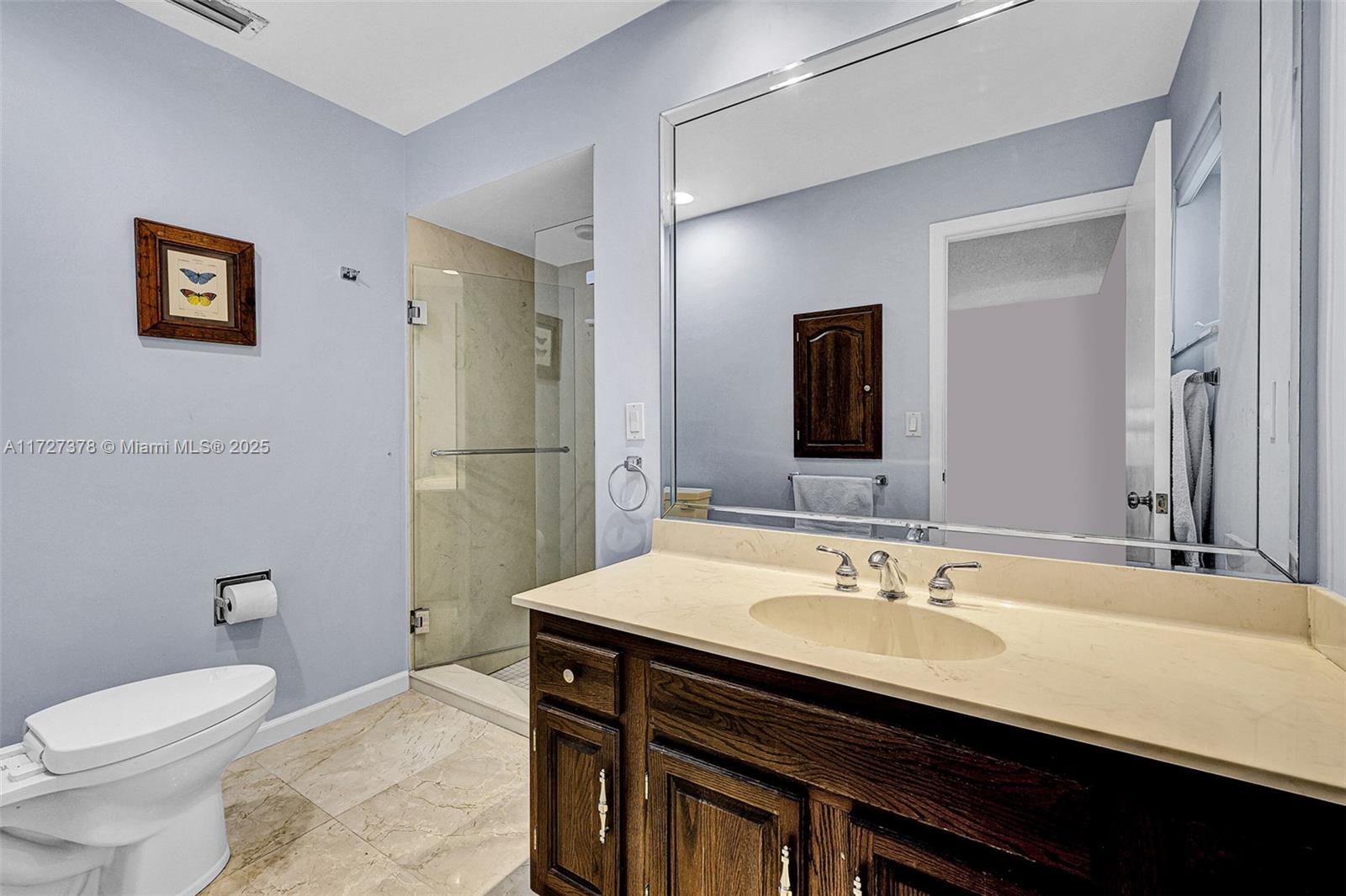 444 Glenbrook Dr Property Photo 21