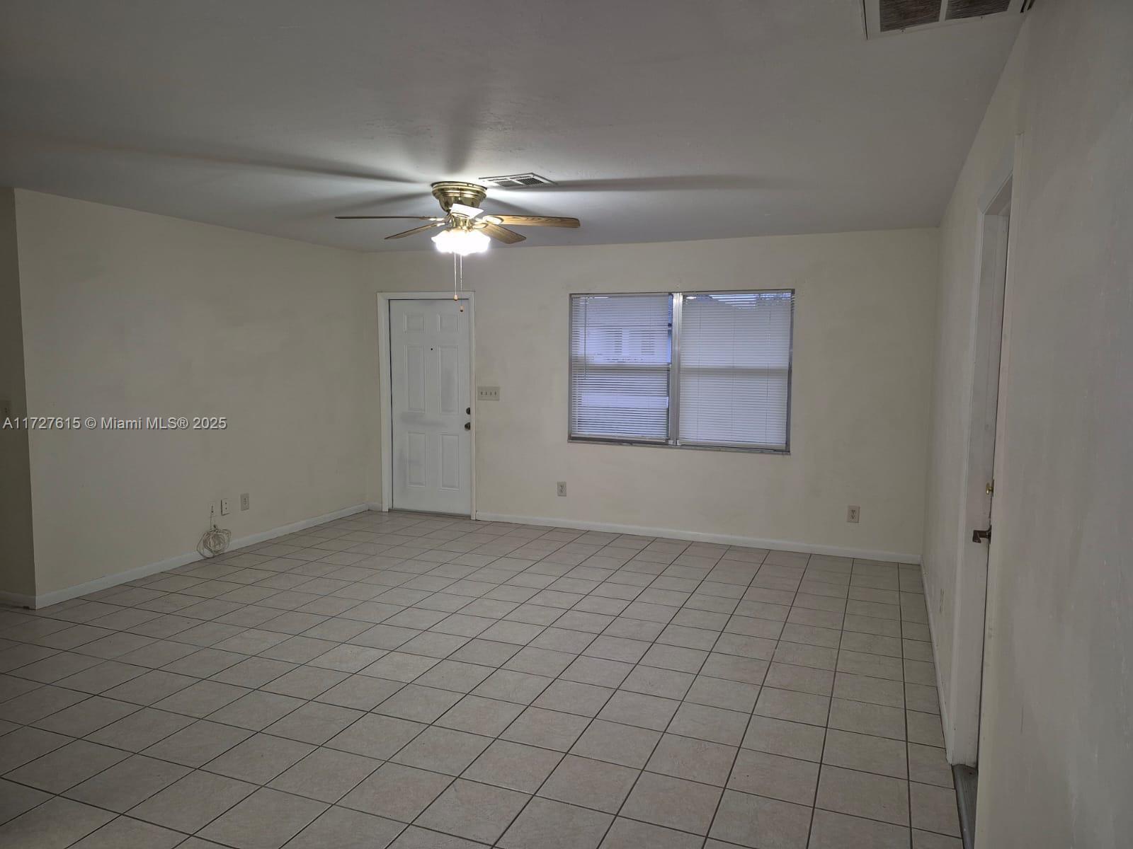 1019 Nw 7th Place Property Photo 8